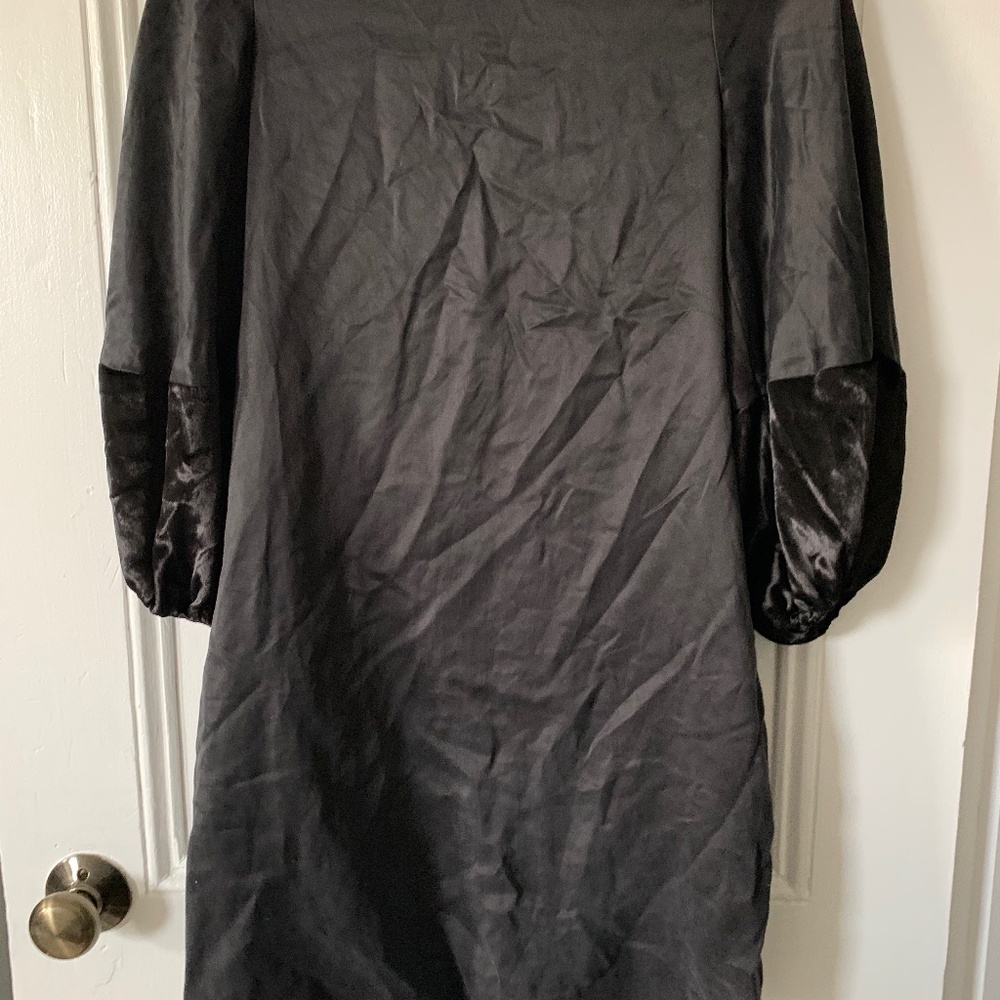 Elizabeth and James Backless Dress, Black, Size 6.